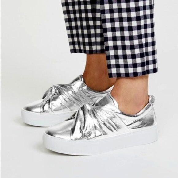 Rebecca Minkoff "Nicole" Silver Platform Sneakers Sz 6 - Picture 1 of 7